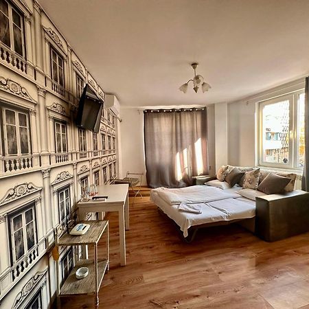 Family Hotel Amor Ruse Bagian luar foto