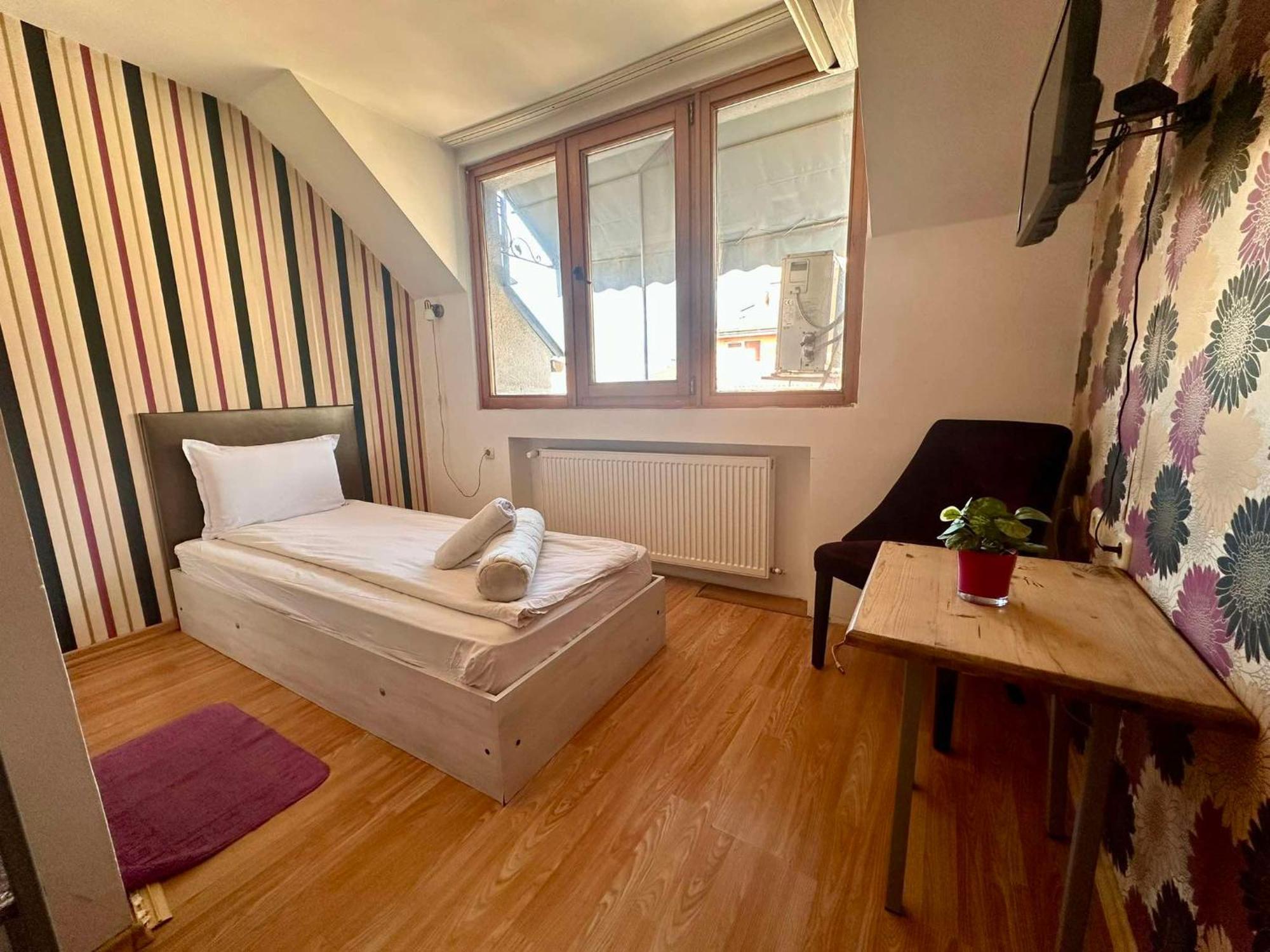Family Hotel Amor Ruse Bagian luar foto