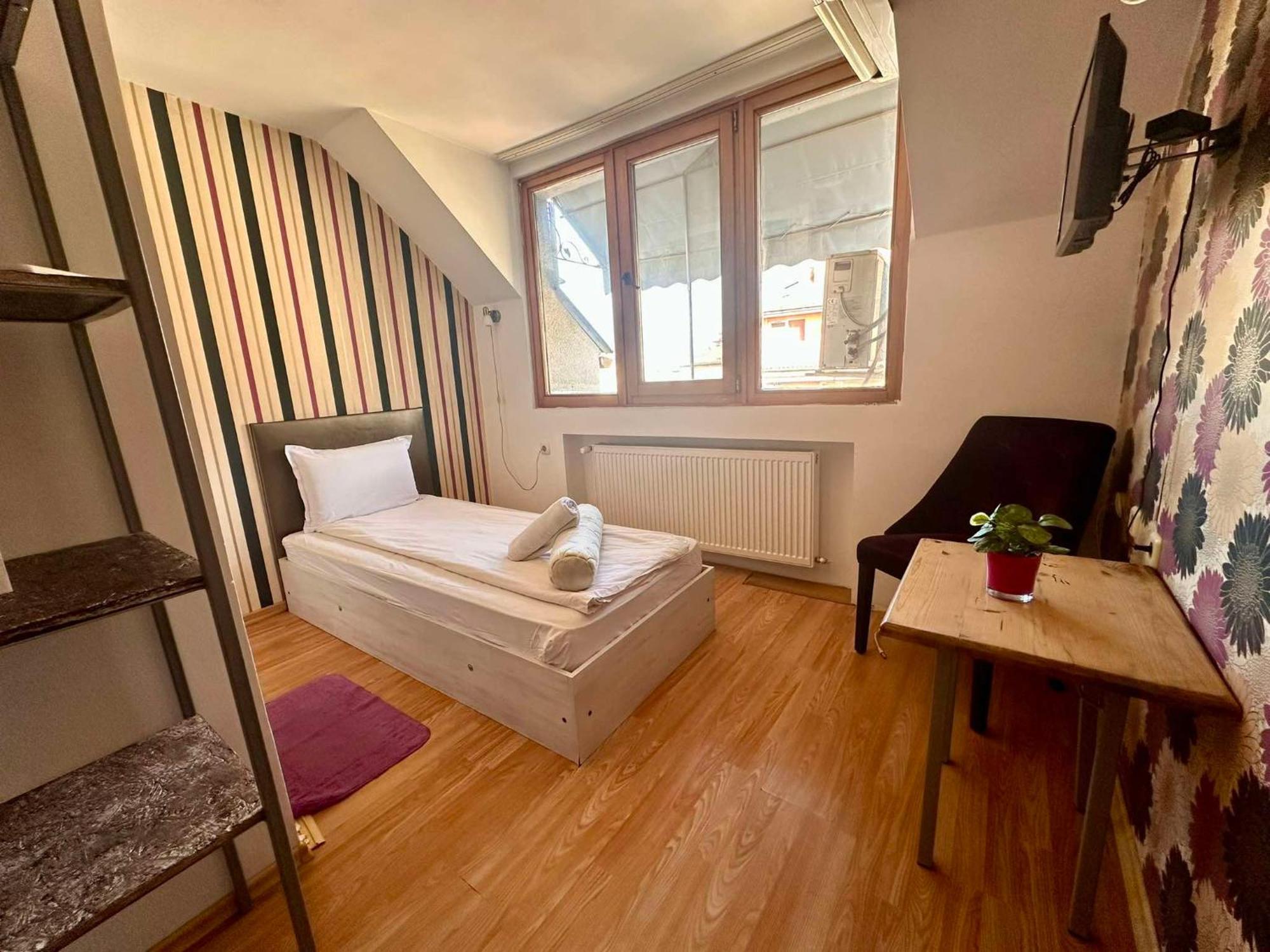 Family Hotel Amor Ruse Bagian luar foto